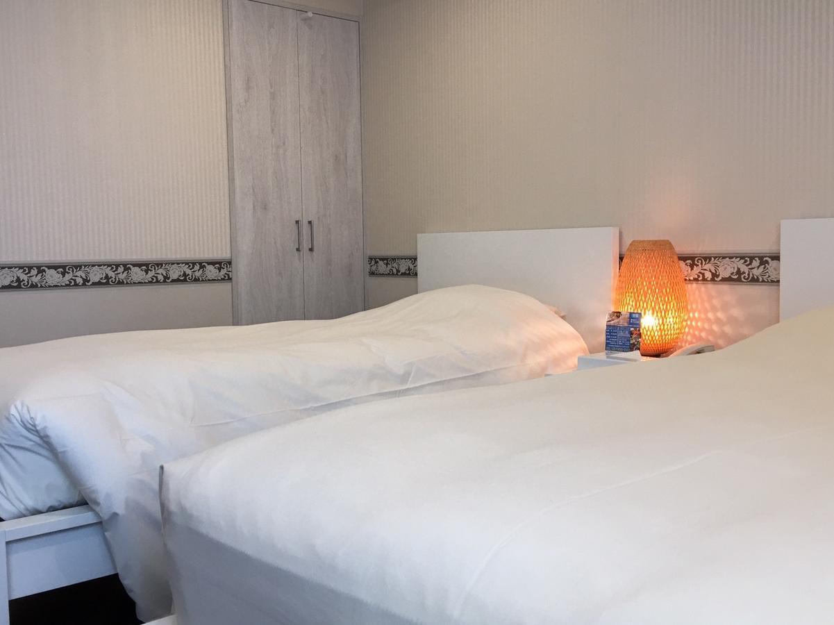 Business Hotel La Firenze Tokyo Exterior photo